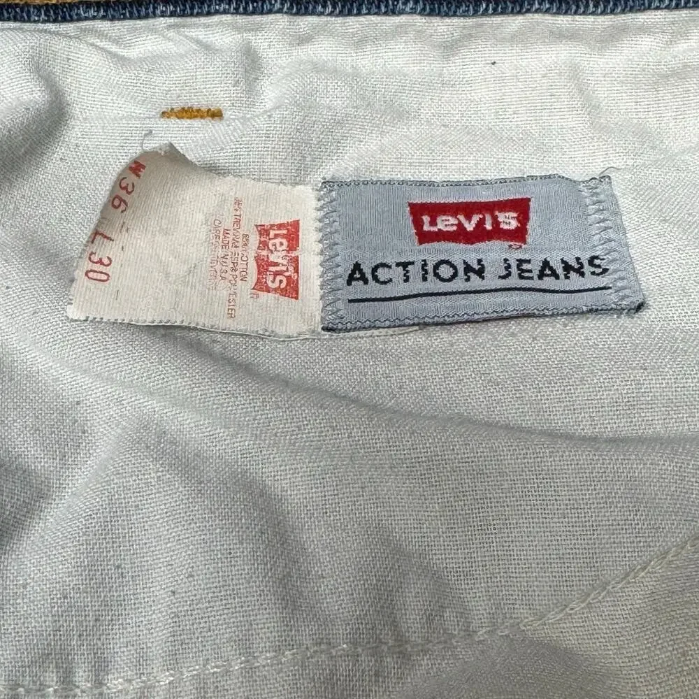 Levi's Action Straight Leg Jeans Vintage 90s Medium Wash 36x30